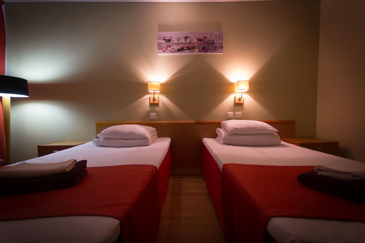 Peoleo Hotell Laagri Exteriér fotografie