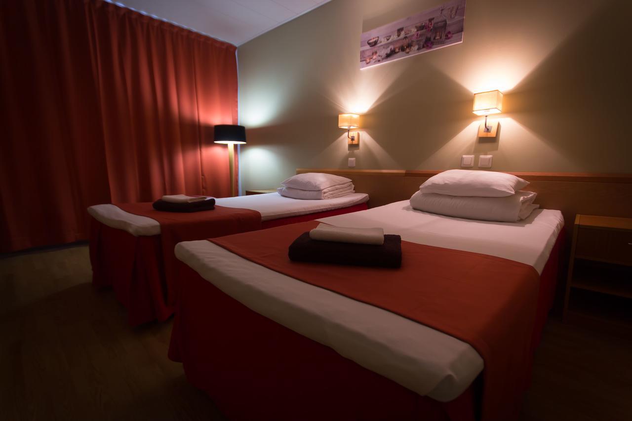 Peoleo Hotell Laagri Exteriér fotografie