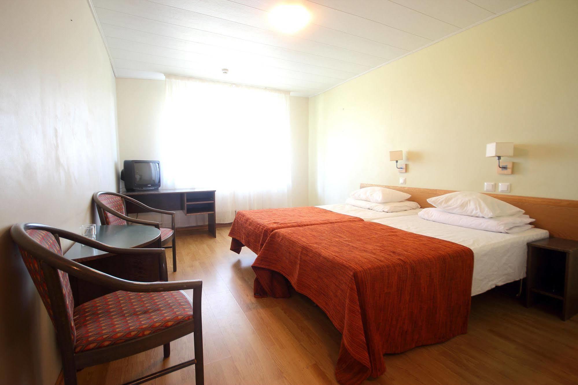 Peoleo Hotell Laagri Exteriér fotografie